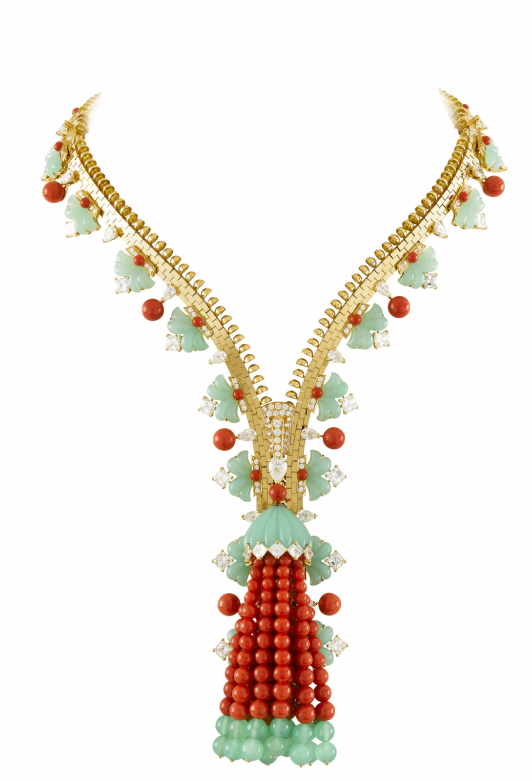 A Zip Antique necklace