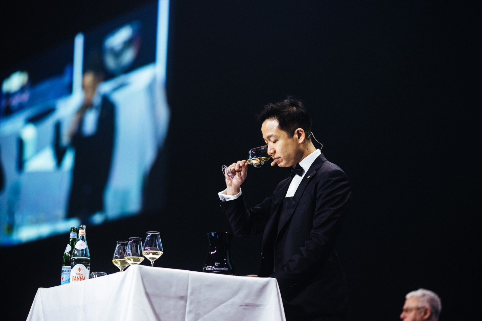 Choi at the 2023 ASI Best Sommelier of the World competition in Paris (Photo: ASI, HrvProd) Reeze Choi sommelier wine japan japanese wine vinoble