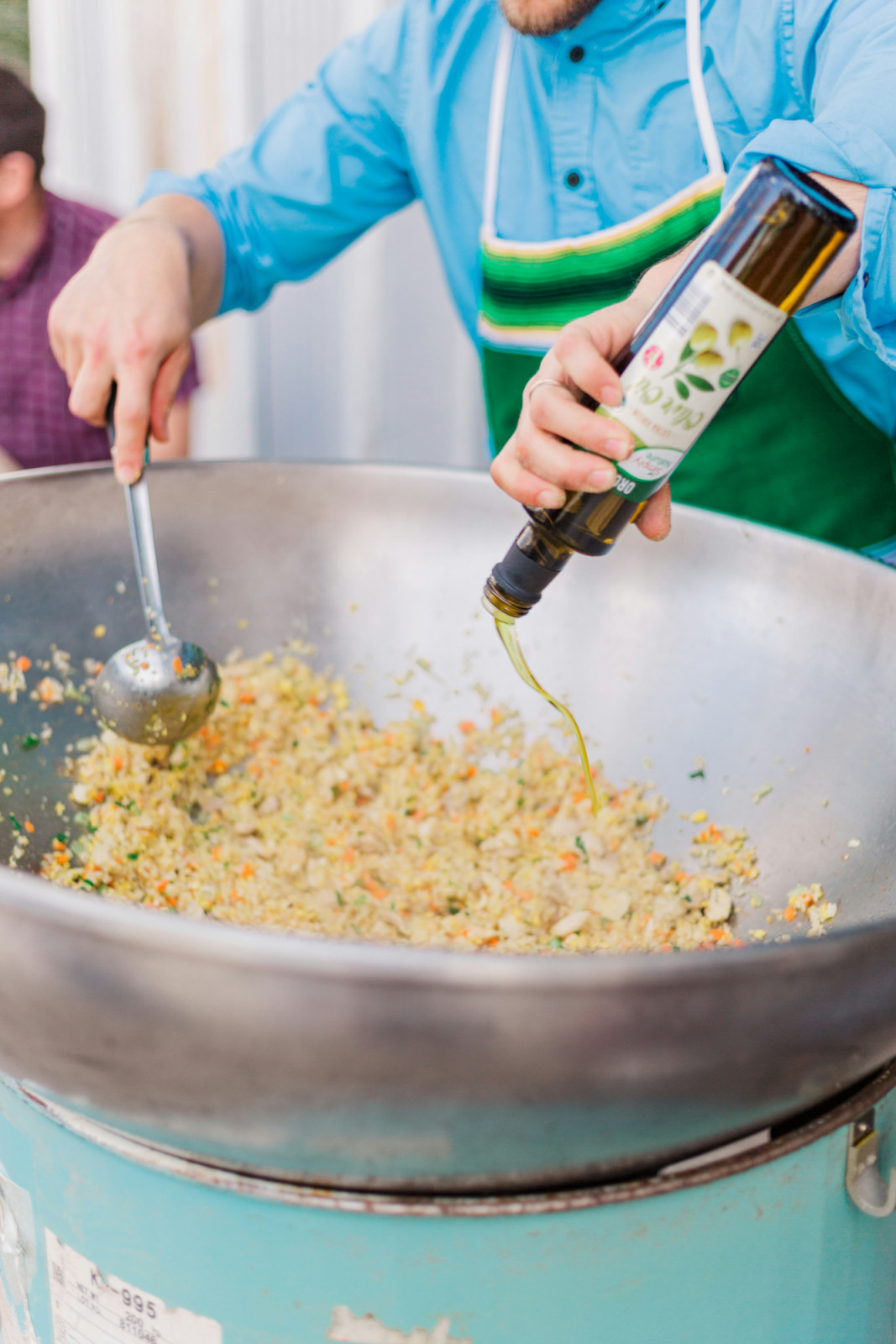 A wok isn’t just for stir-frying (Photo: Laura Ohlman / Unsplash)