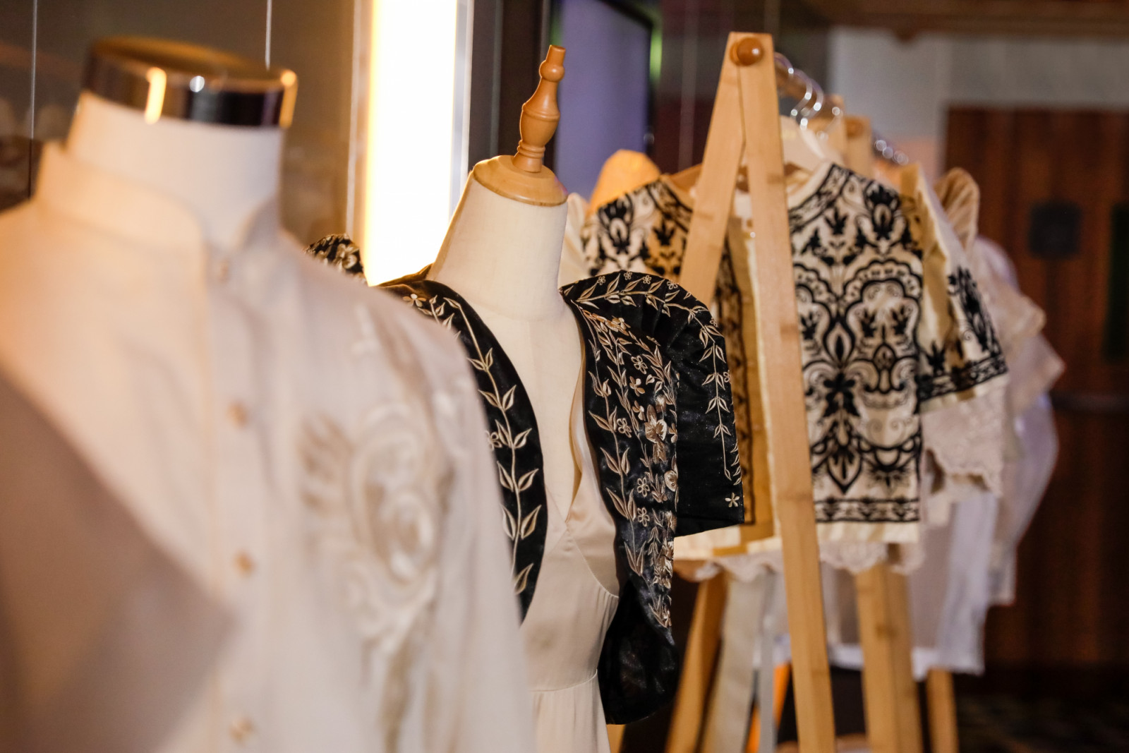 Terno and Barong Tagalog on display at the ‘Segunda Pulo’ exclusive screening (Photo: courtesy of the Carrot Brand)
