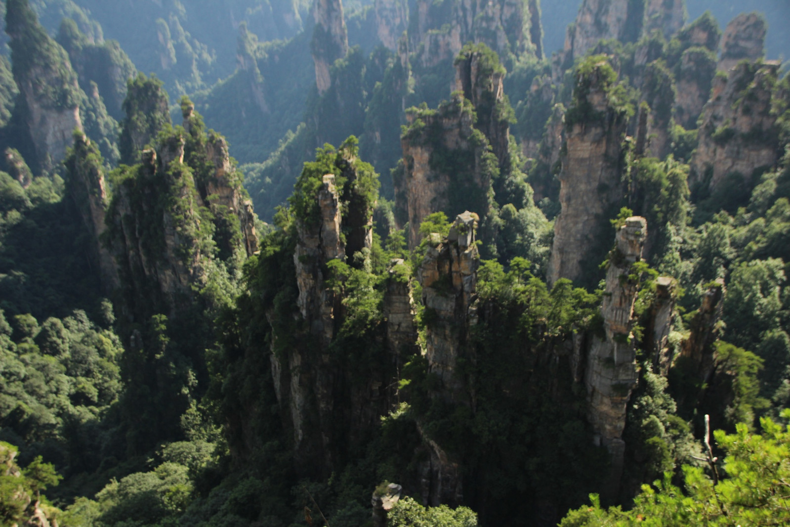 Seven destinations in Asia where nature has shaped landscapes so surreal they appear lifted from another world. (Photo: Travel-Photography / Freepik)