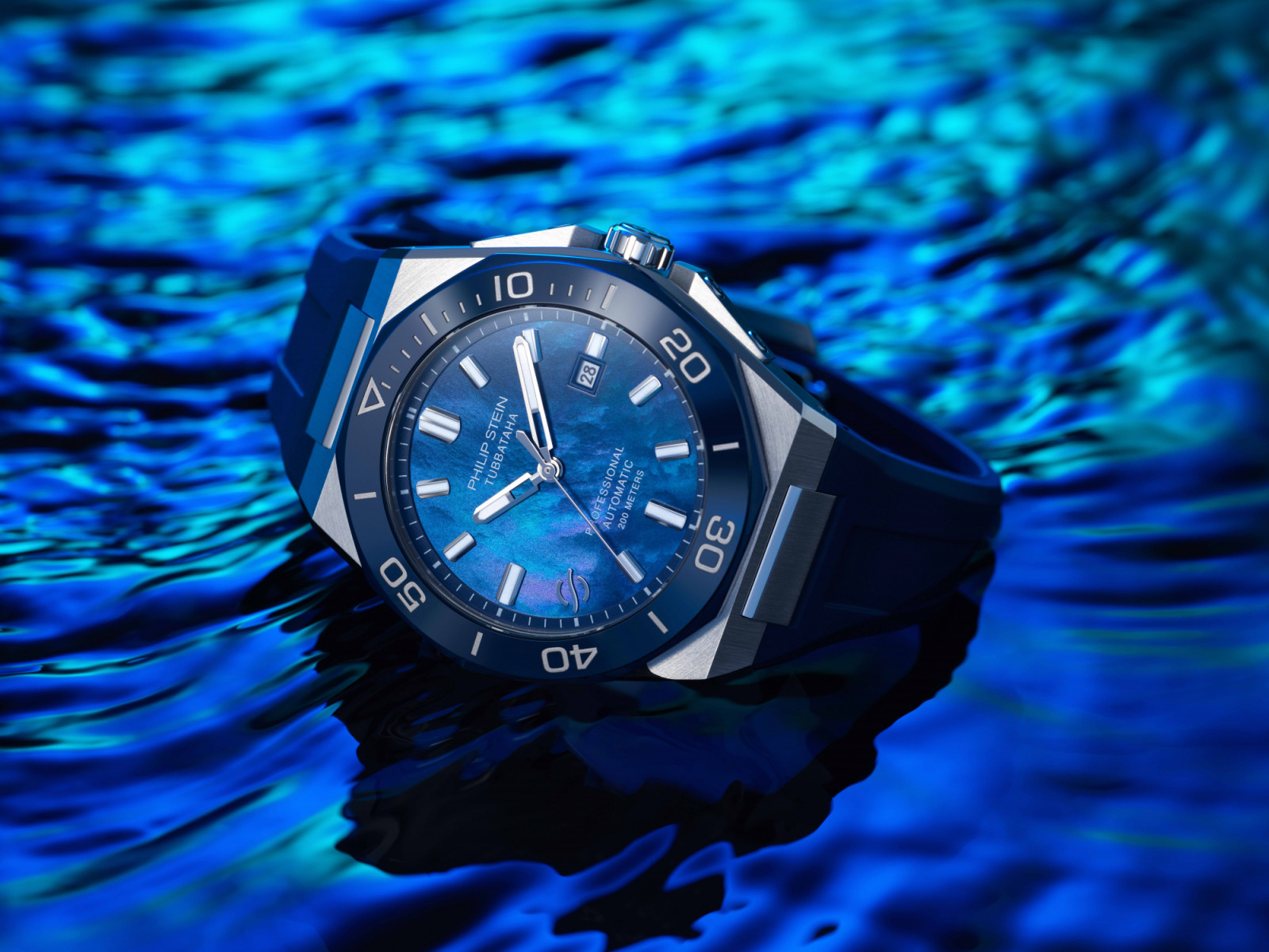 The limited-edition Philip Stein Tubbataha Titanium Professional in ocean blue rubber strap (Photo: courtesy of Lucerne Group)