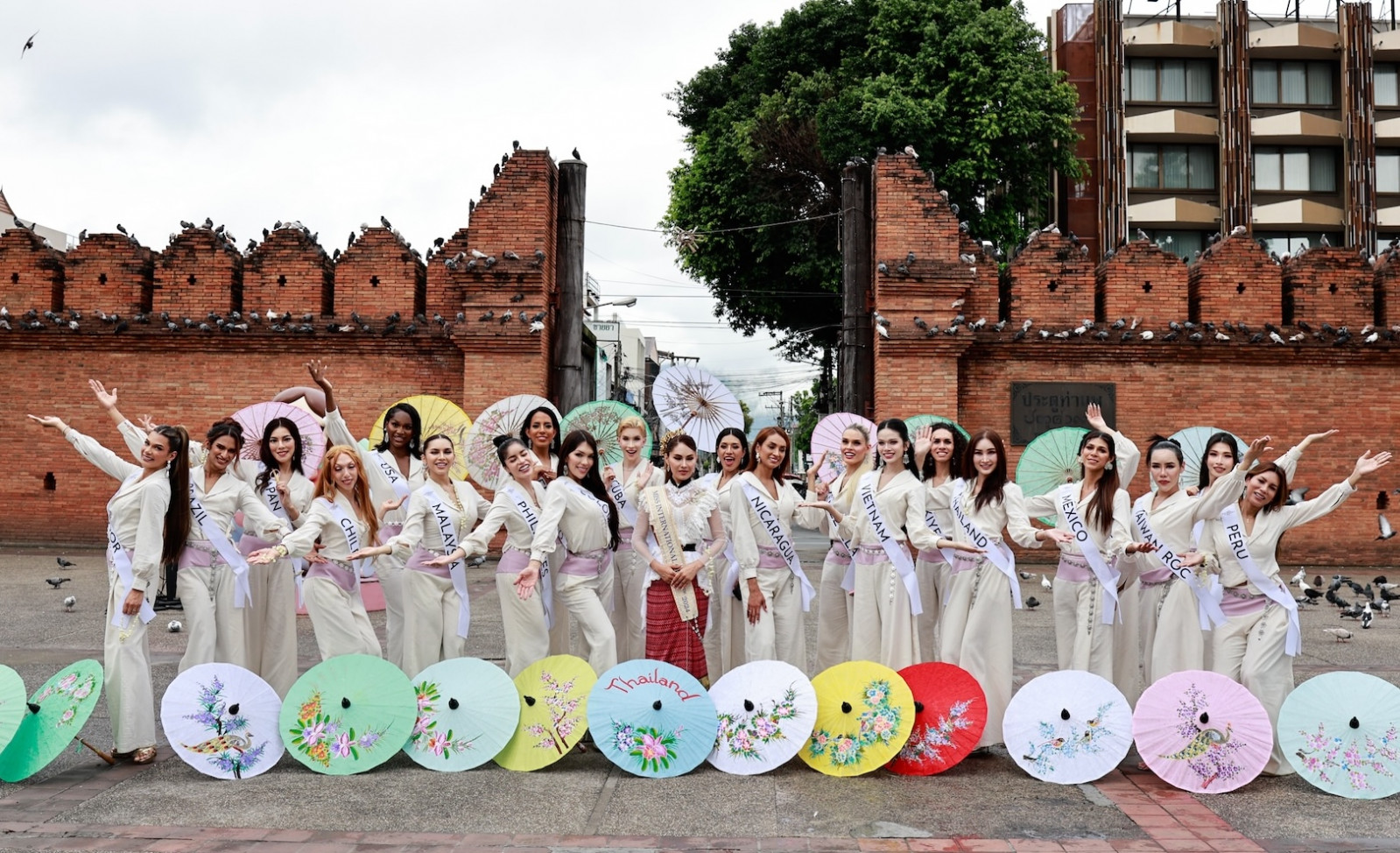 เวทีประกวดมิสอินเตอร์เนชั่นแนลควีน 2025 เริ่มต้นขึ้นแล้ว ภายใต้ธีม “Beyond Beauty, Open Possibilities” (ภาพ: ทิฟฟานี่โชว์ พัทยา)