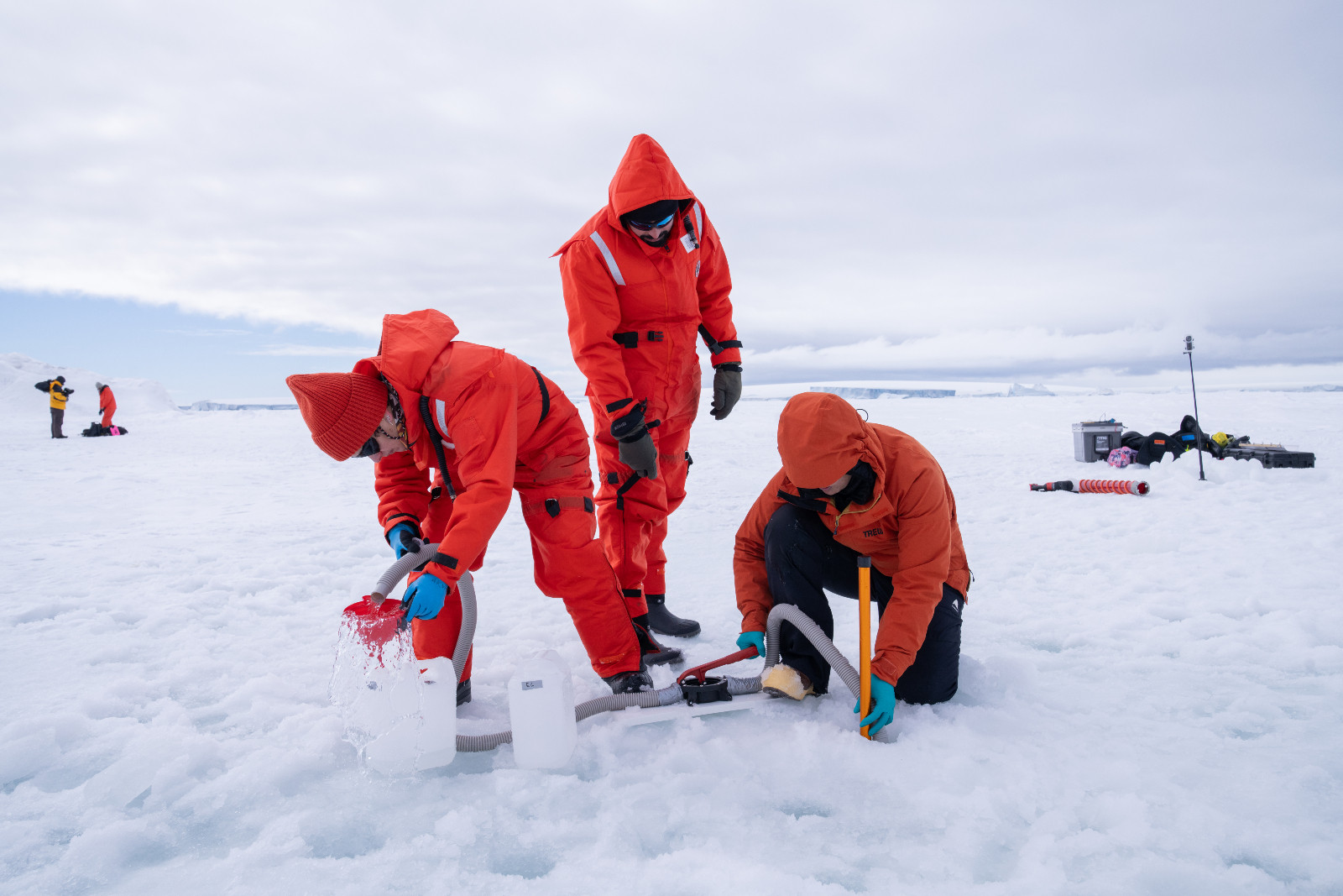 National Geographic Explorer and oceanographer Allison Fong (right), marine microbial ecologist Adriana Lopes dos Santos (left), and marine biologist João Bosco Gusmão (middle), collecting samples.
©Luján Agusti/National Geographic