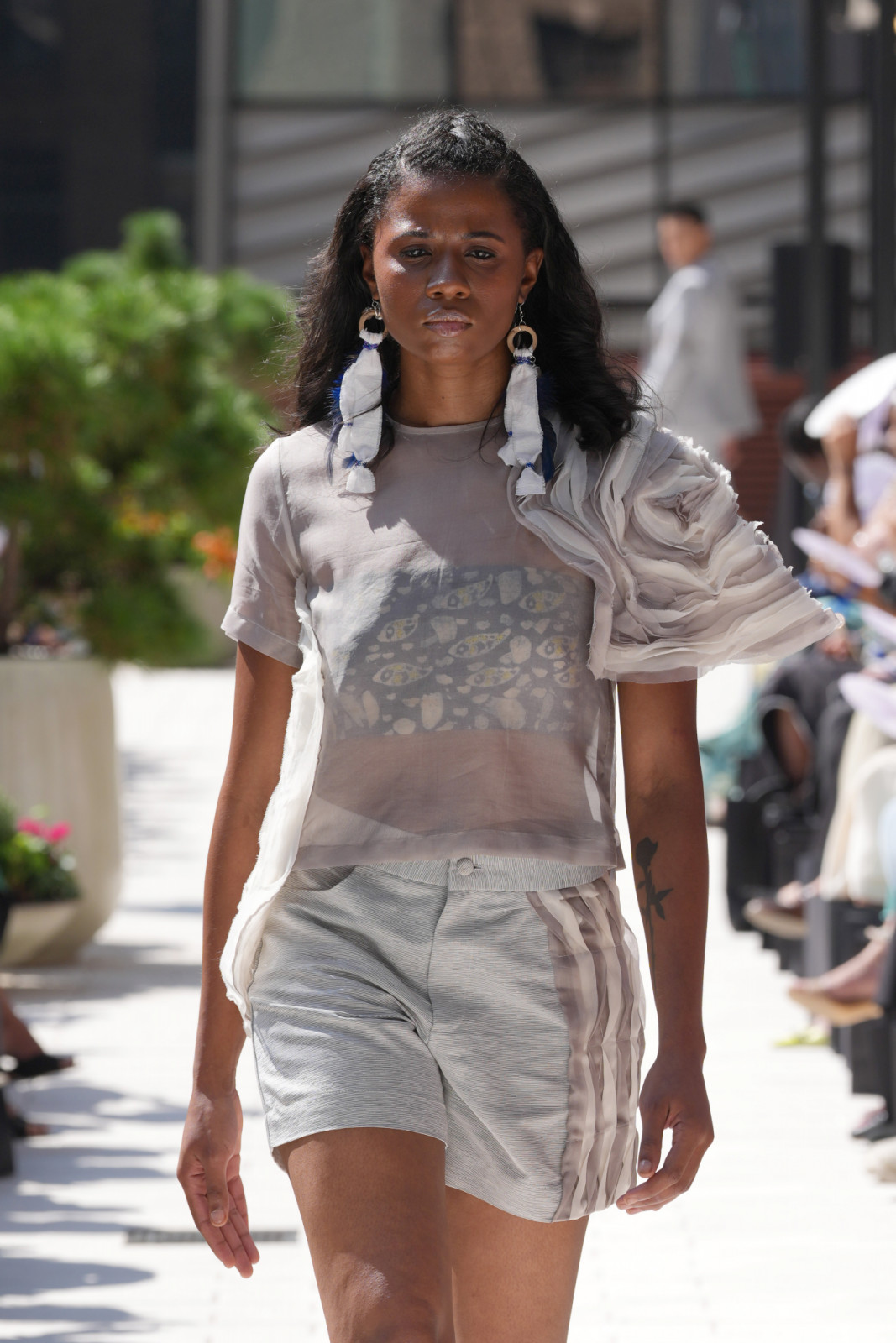 NEW YORK, NEW YORK - SEPTEMBER 14: A model walks the runway for LA PHAM during the Flying Solo NYFW Fashion Show on September 14, 2025 in New York City (photo by Ilya S. Savenok/Getty Images for Flying Solo)