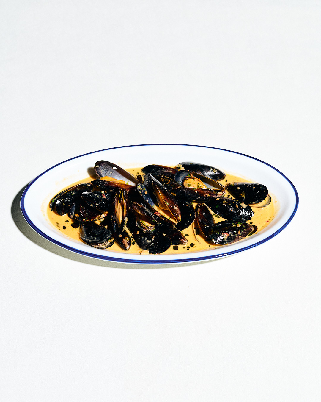 Osteria by Josh Boutwood - Mussels