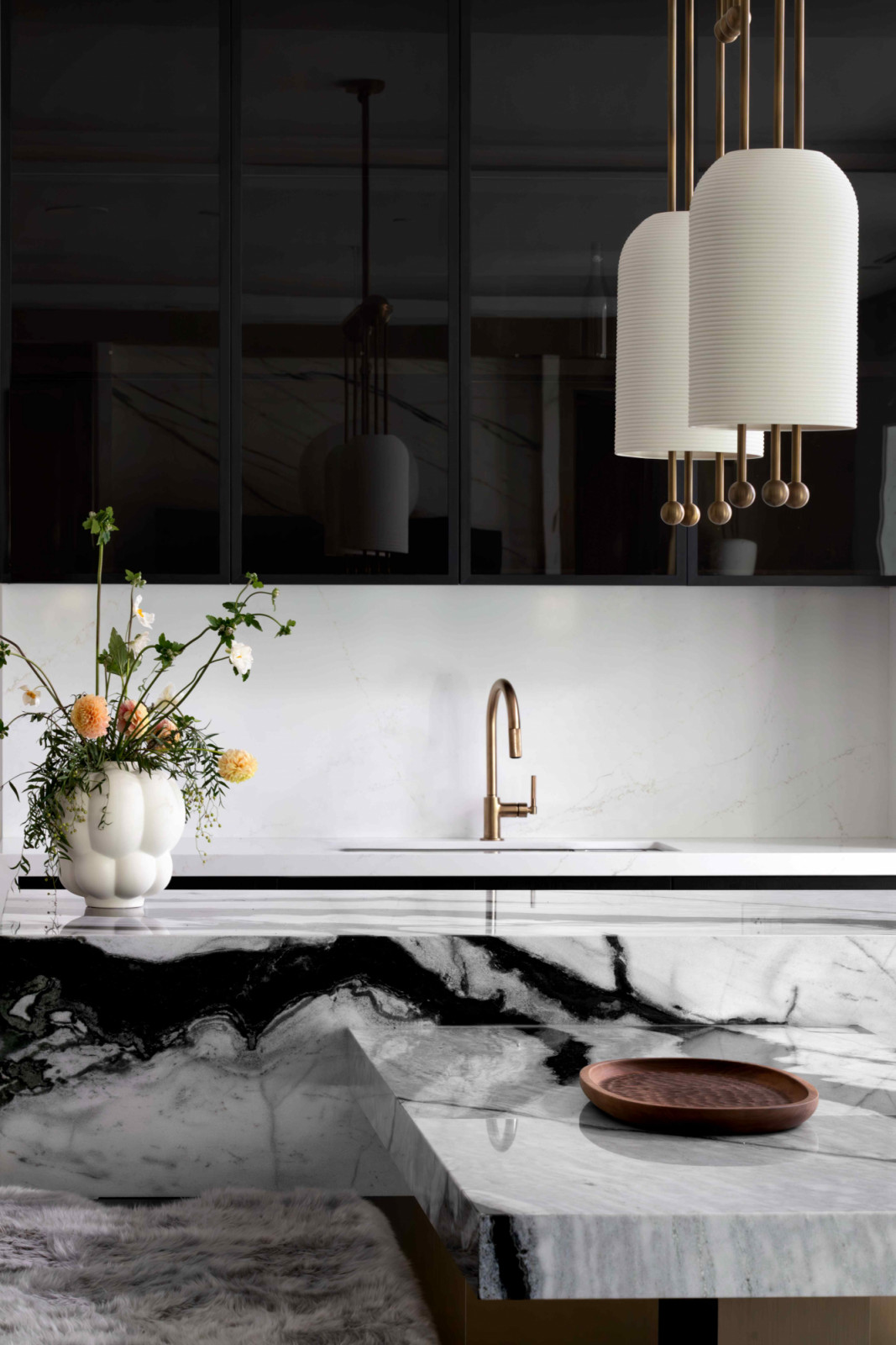 The natural veining evokes the delicate fluidity of traditional Asian watercolour paintings