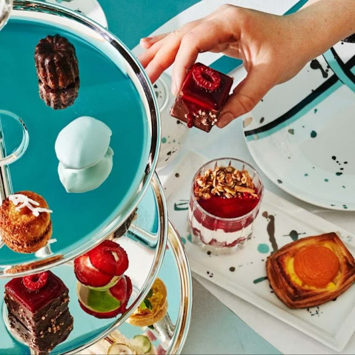 The Blue Box Café’s Tea at Tiffany’s transforms Audrey Hepburn’s cinematic fantasy into delicious reality. (Photo: @blueboxnyc / Instagram)