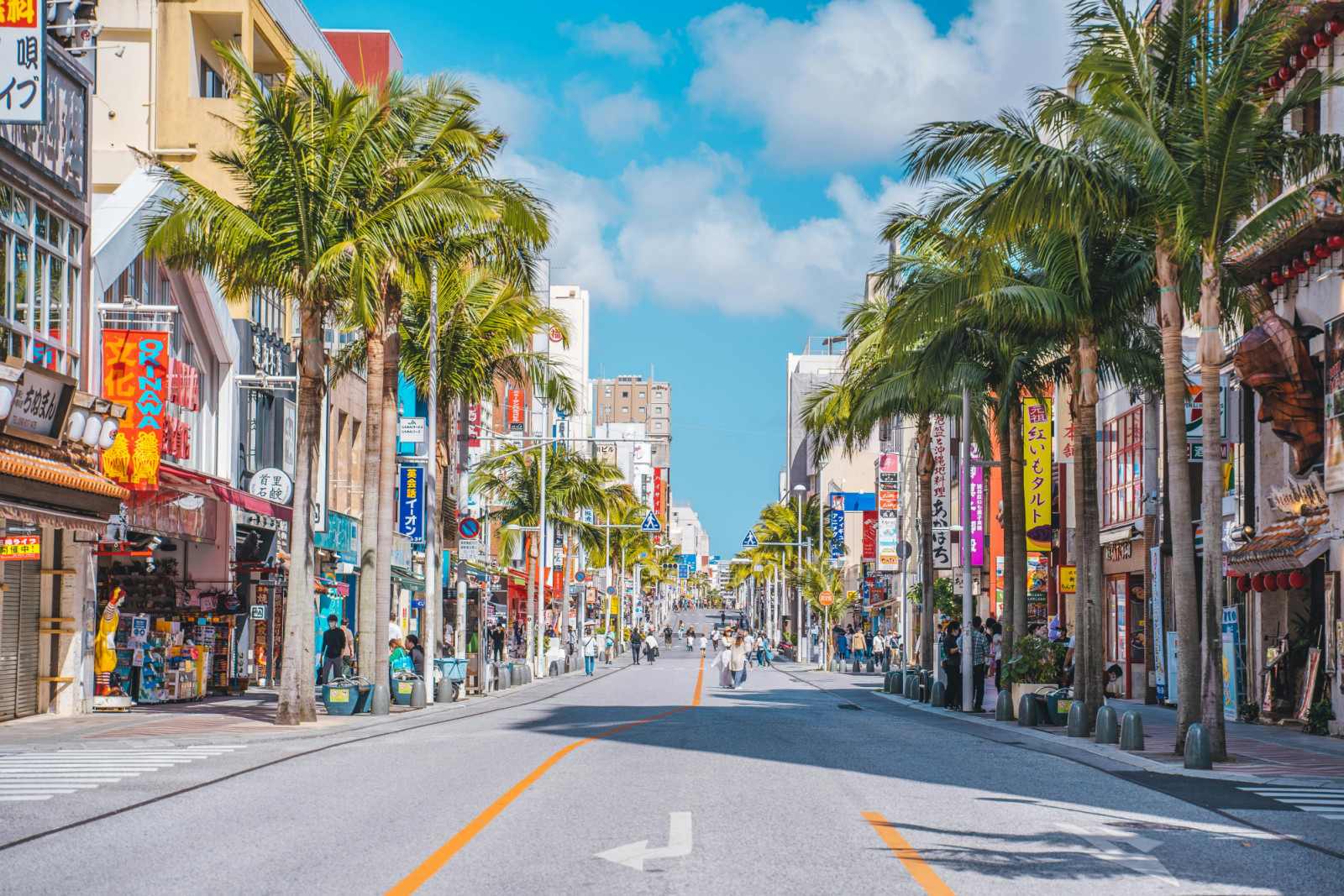 Okinawa’s reef breaks and Ryukyu-inspired dishes offer the foodie traveller a cultural surf adventure. (Photo: Romeo A / Unsplash)