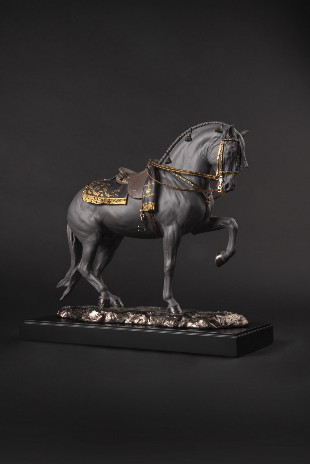 Lladró celebrates the Year of the Horse 2026 with exquisite