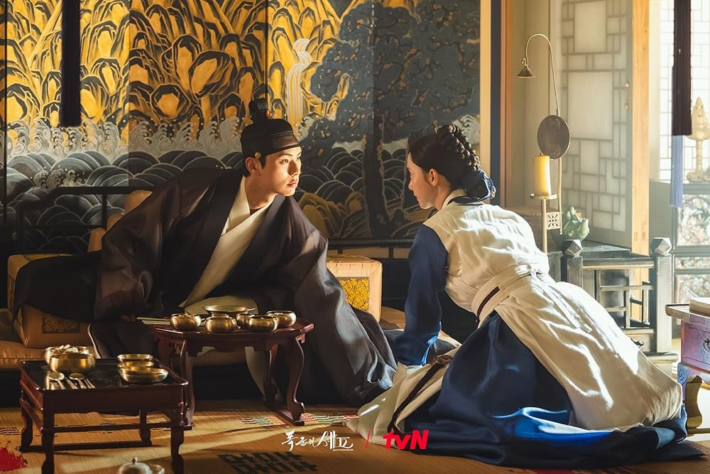The sophisticated Korean-French fusion techniques in ‘Bon Appétit, Your Majesty’ demonstrate how culinary innovation happens when traditional ingredients meet contemporary methods.(Photo: tVN)