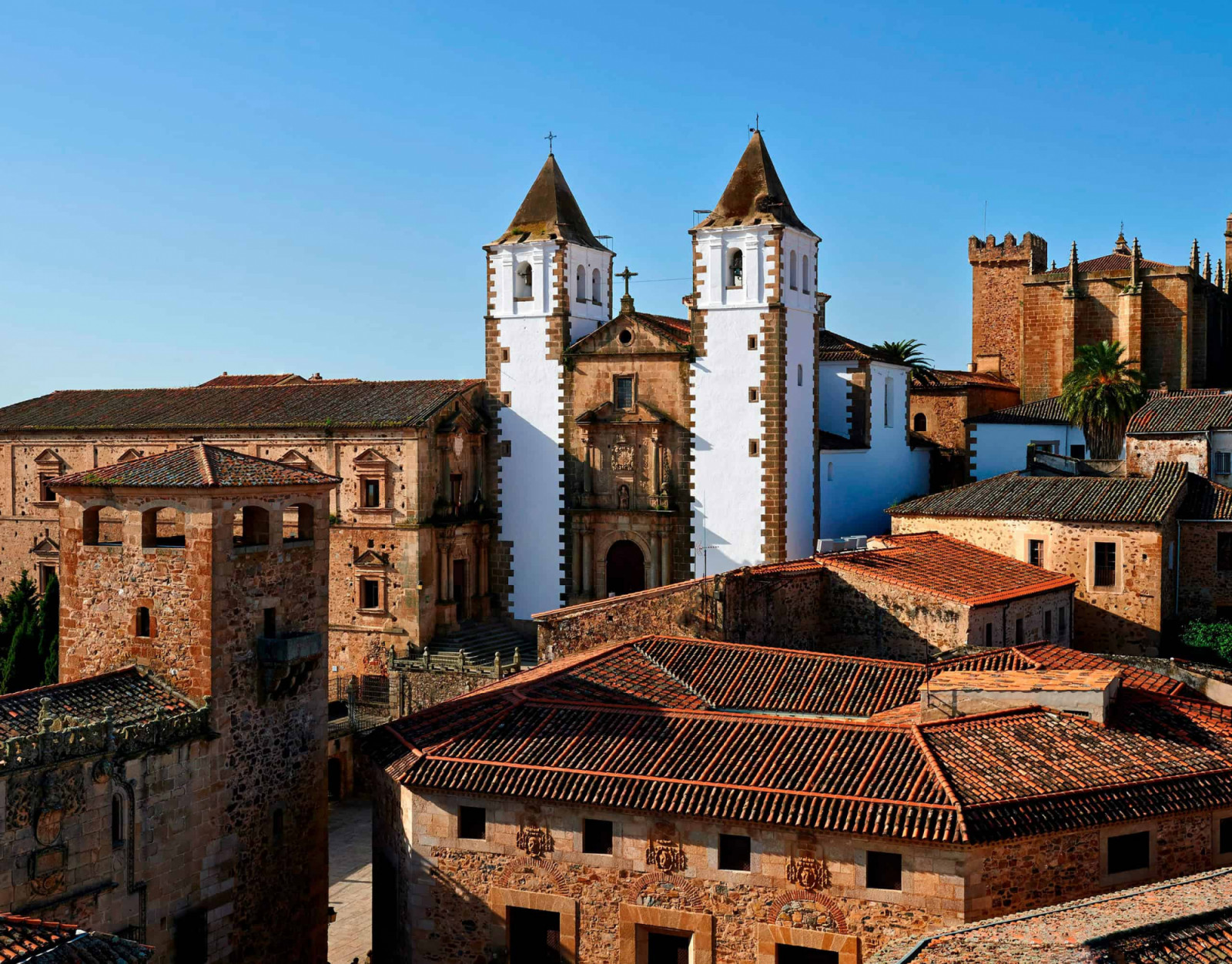 Step inside the transformation of Francisco Godoy’s 16th-century palace into the Palacio de Godoy Cáceres, now part of Hilton’s Curio Collection. (Photo: hotelpalaciogodoy.com)