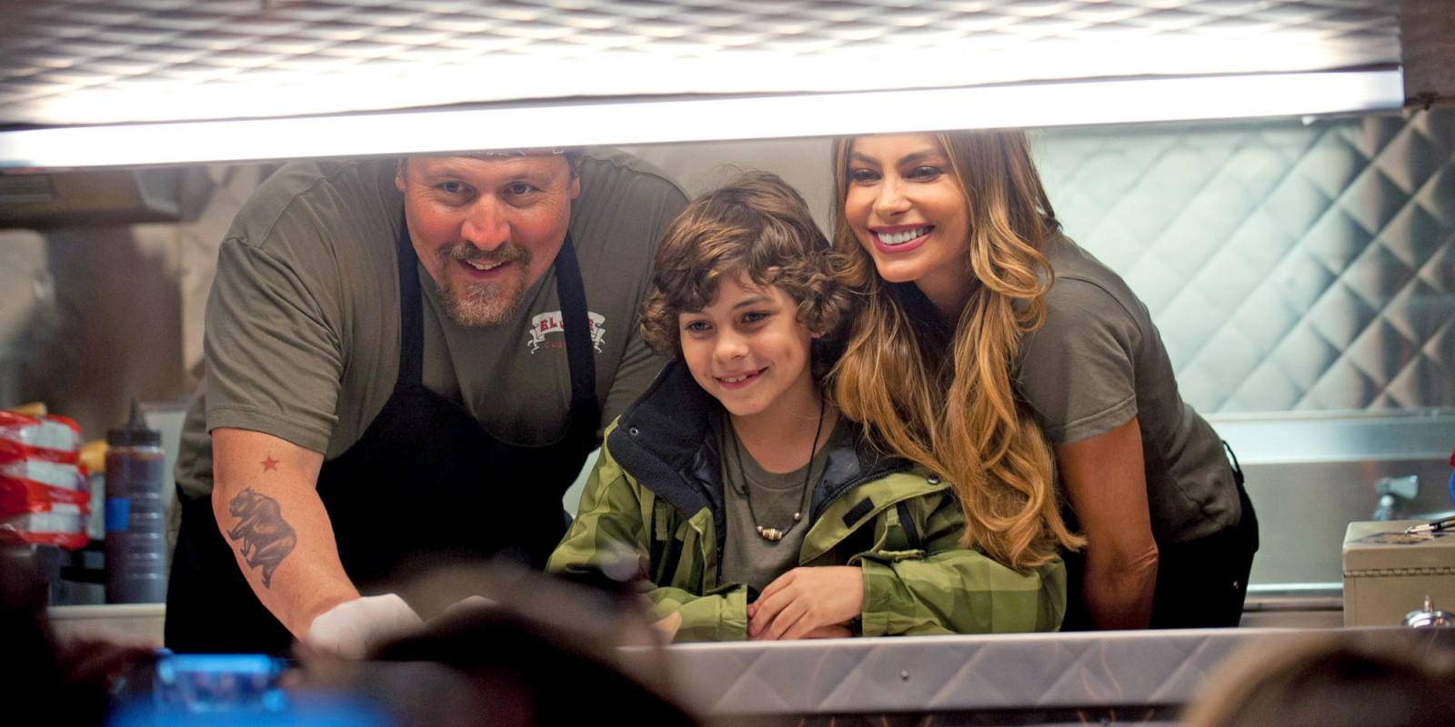 Sofía Vergara, Jon Favreau, and Emjay Anthony in Chef (Photo: IMDB)
