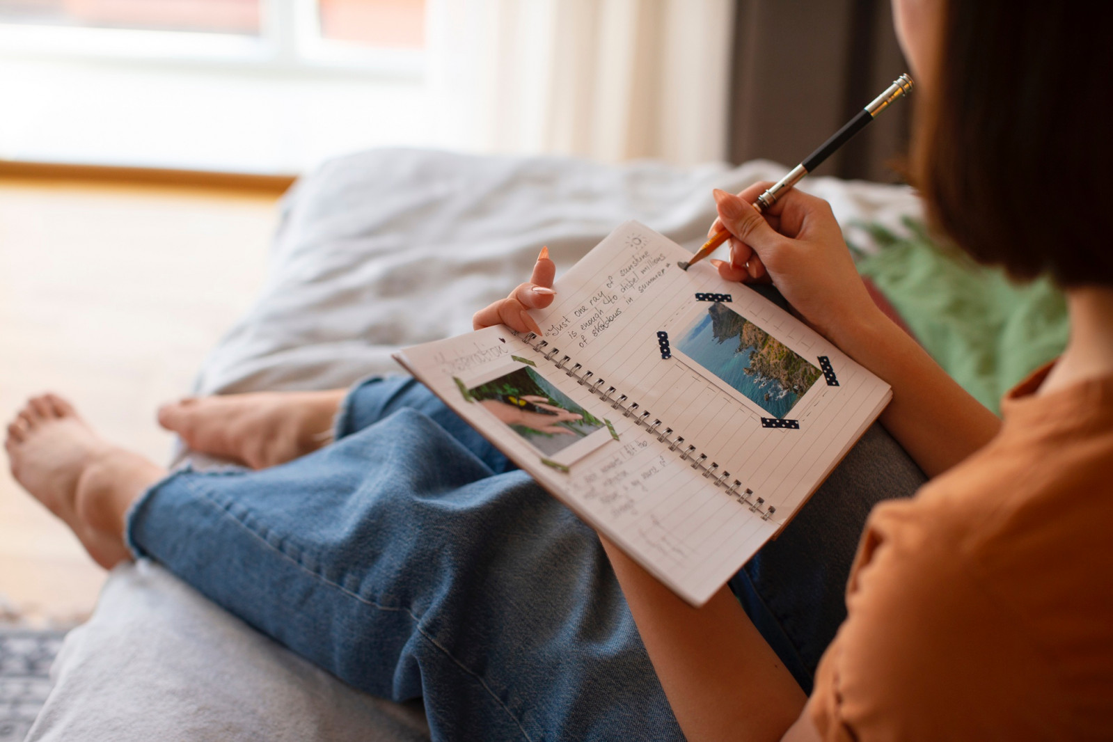 Journaling apps give neurodivergent adults a simple way to track thoughts, recognise patterns and build self-awareness. (Photo: Freepik)