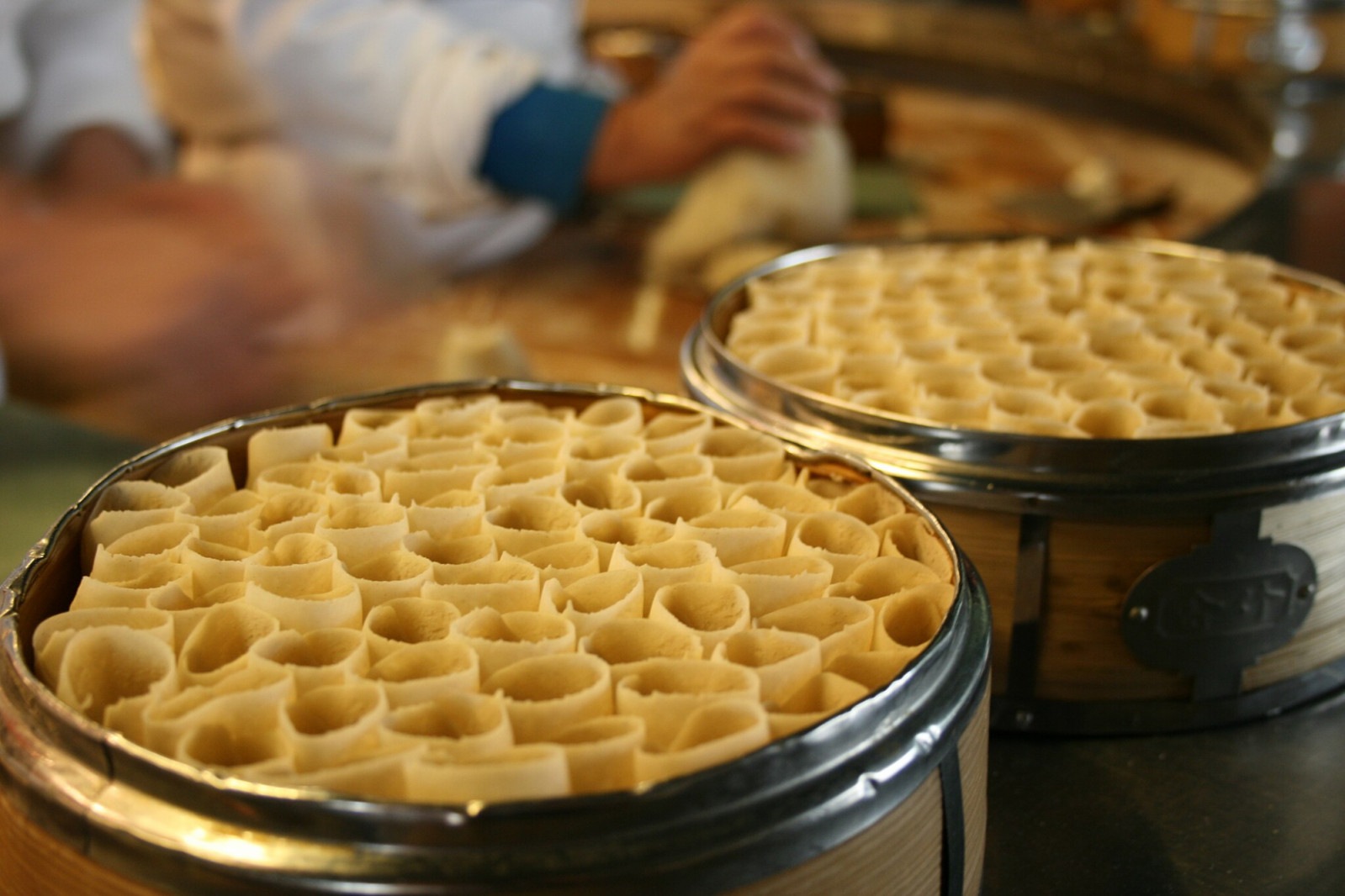 Discover the unexpected: chewy, nutty noodles that showcase oats in a whole new form. (Photo: Adlyn Teoh and Jenny Yap / Wikimedia Commons)