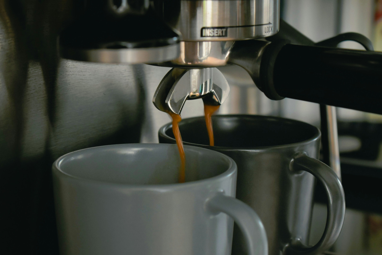 The most widely used nootropic of all, caffeine sharpens alertness and reaction time—no wonder it’s a daily ritual worldwide. (Photo: Casnafu / Unsplash)