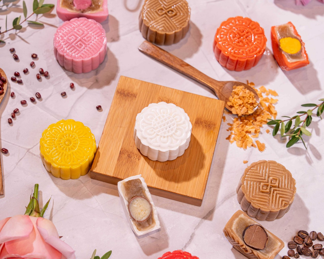Tatler Dining Mooncakes - Grand Hyatt Manila - Contemporary Collection 2 - Mooncake 2025