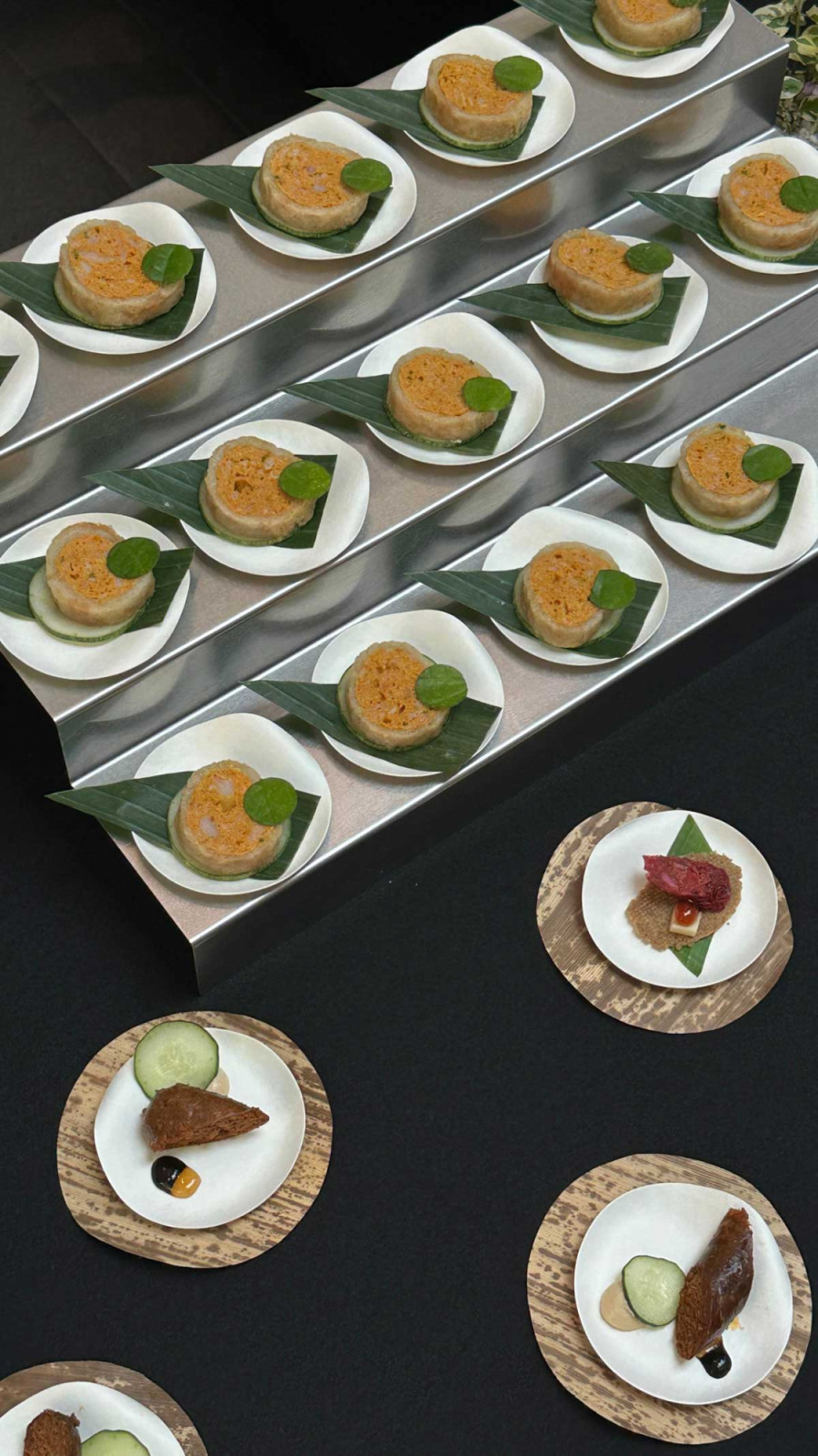 Ocean Maw Dog, Fruit Salami and Beef Tongue Bratwurst displayed on a tablescape (Photo: UgliSabi)