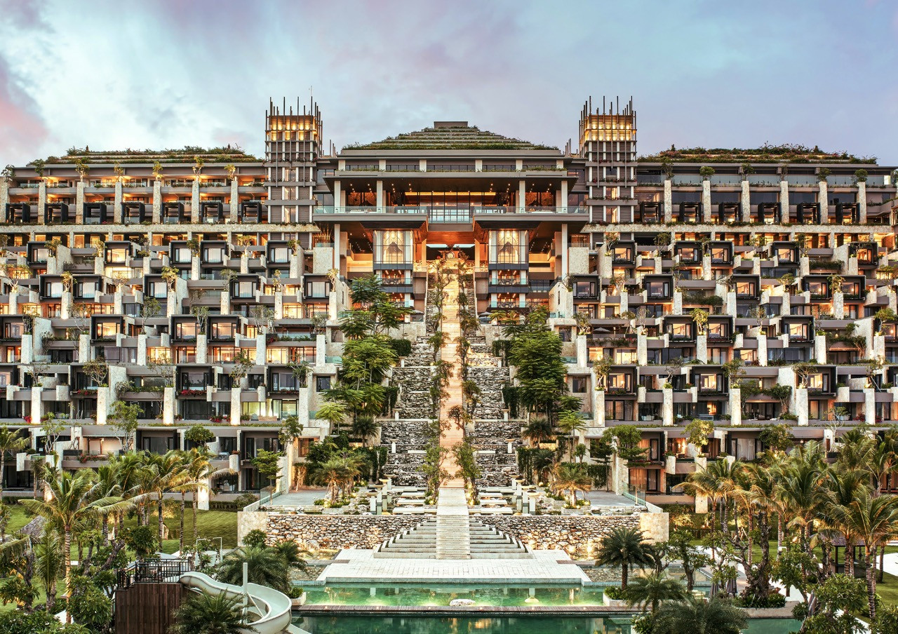 The Apurva Kempinski Bali, designed by  Budiman Hendropurnomo of the UK-based Denton Corker Marshall, was influenced by the Majapahit Kingdom and Bali’s iconic terracing system