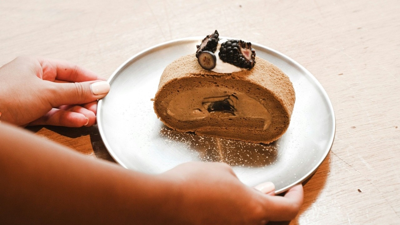 Is hōjicha the new matcha? The new Japanese trend taking over cafés, bakeries and more Is hōjicha the new matcha? The new Japanese trend taking over cafés, bakeries and more