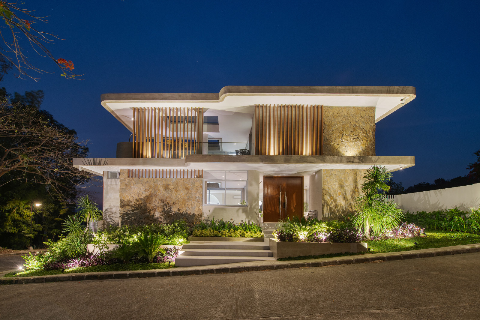 The exterior of the Cove House by Brioarc Design Studio, located in Nasugbu, Batangas
