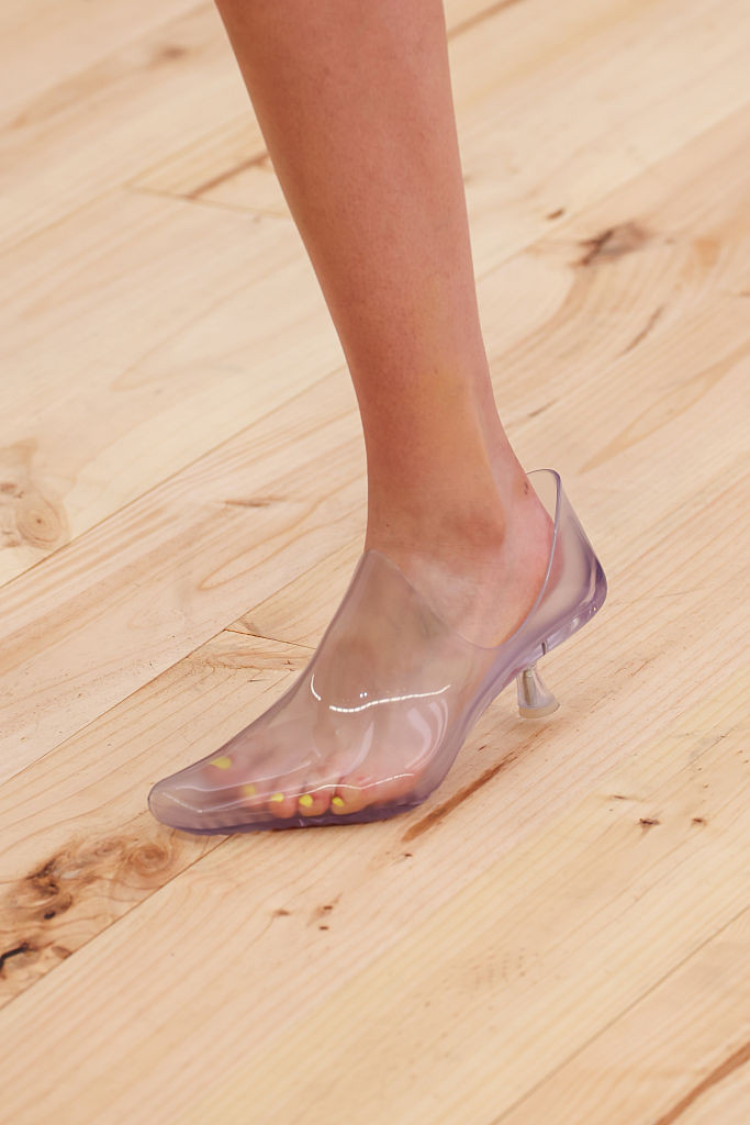 PARIS, FRANCE - OCTOBER 03: (EDITORIAL USE ONLY - For Non-Editorial use please seek approval from Fashion House) A model, shoe detail, walks the runway during the Loewe Womenswear Spring/Summer 2026 show as part of Paris Fashion Week on October 03, 2025 in Paris, France. (Photo by Peter White/Getty Images)