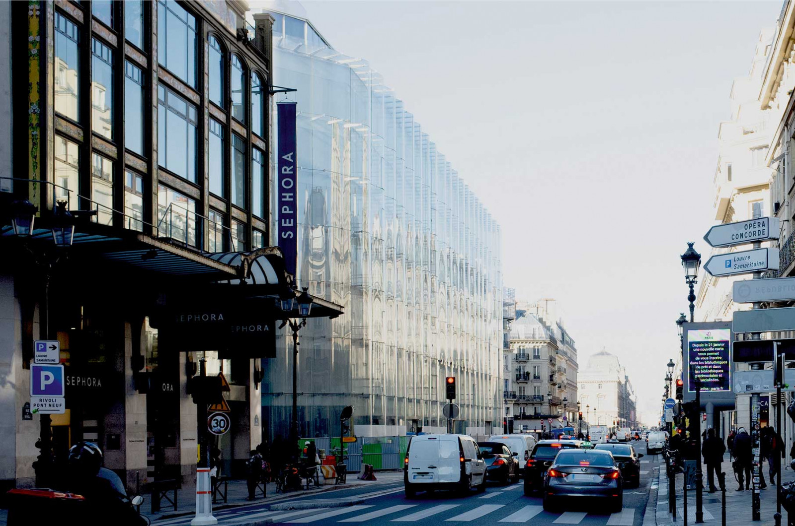 La Samaritaine, a historical 19th-century Parisian department store, was redeveloped by SANAA with an undulating glass facade and mixed-use complex (Photo: SANAA)