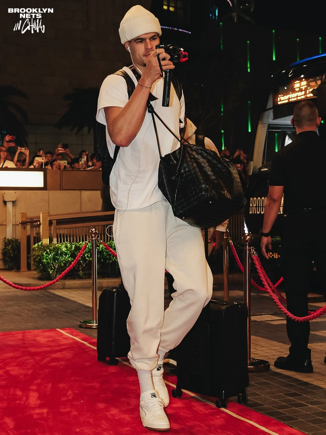 Michael Porter Jr. with Bottega Veneta Loop Duffel Bag. (Photo: Brooklyn Nets / Instagram)