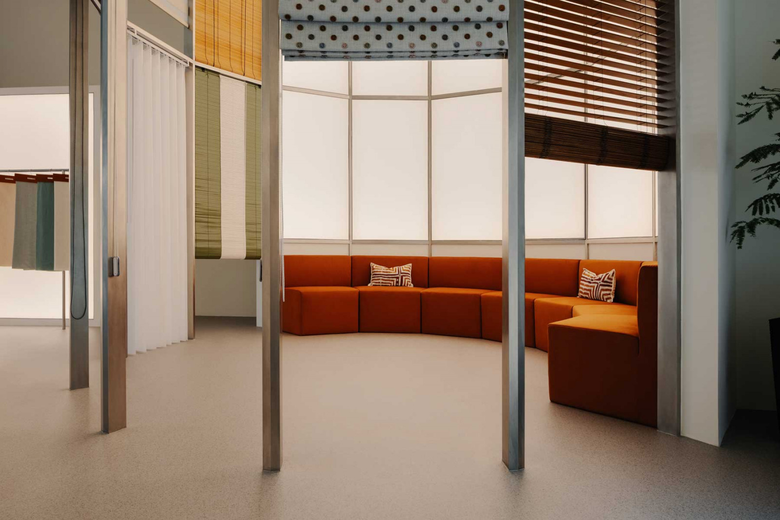 The Coesa showroom features a flexible layout and curvy elements