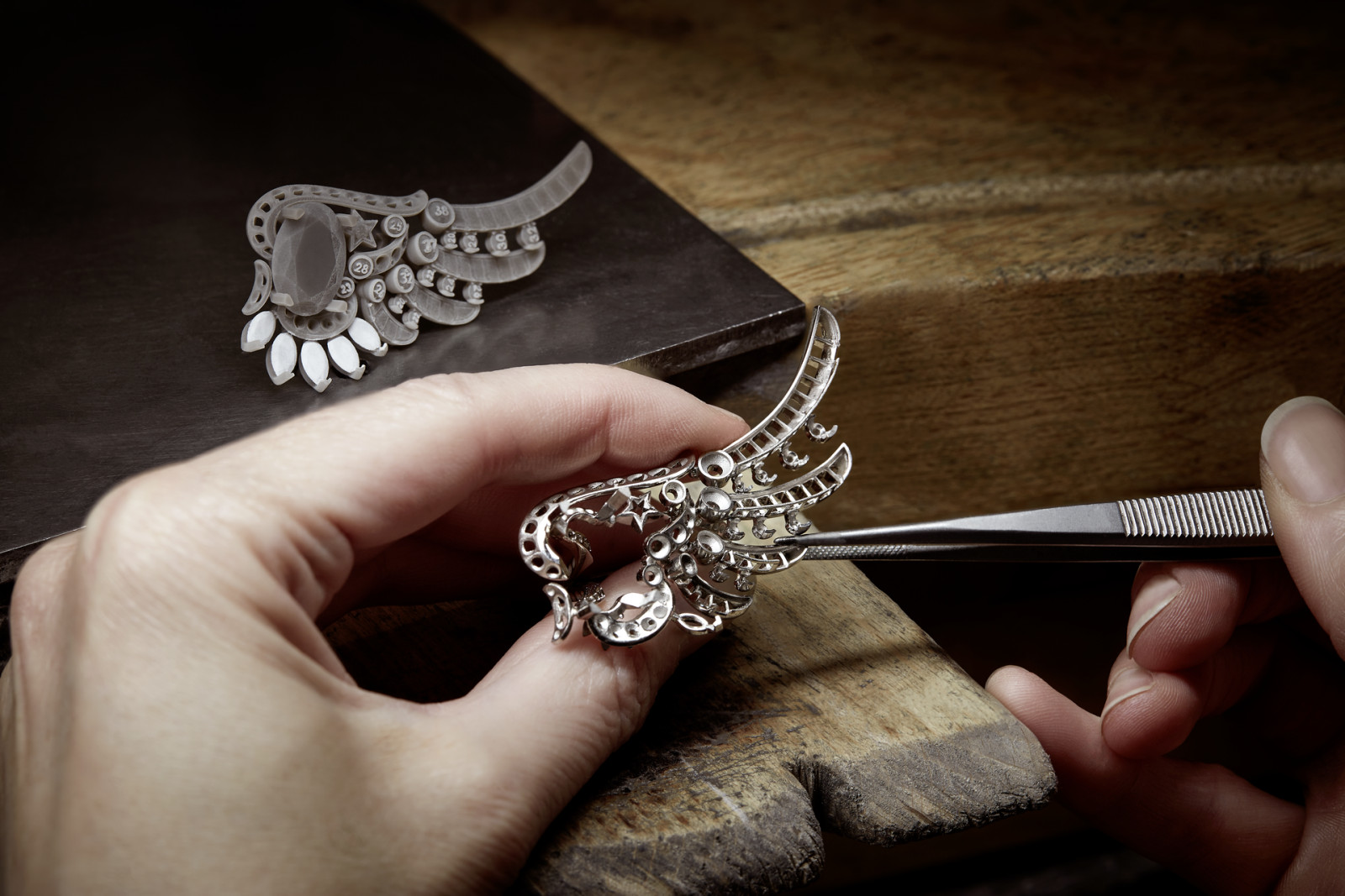 Savoir faire of Chanel Wings of Chanel ring (Photo: courtesy of Chanel)
