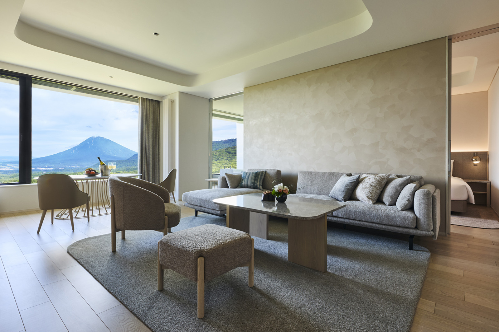 Its 87 guestrooms open to breathtaking vistas of Mount Yotei or Niseko peaks. (Photo: Chalet Ivy)