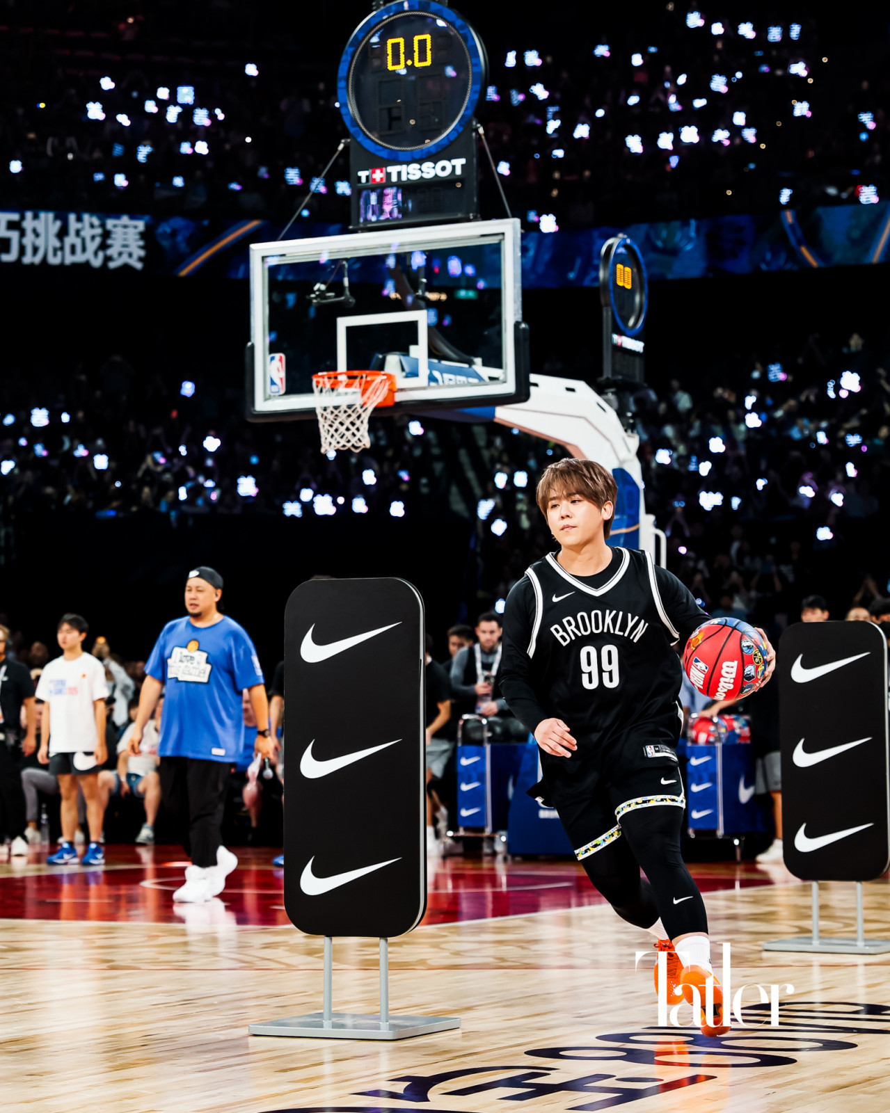 Mirror star Keung To on court at NBA China Games 2025 Fan's Day