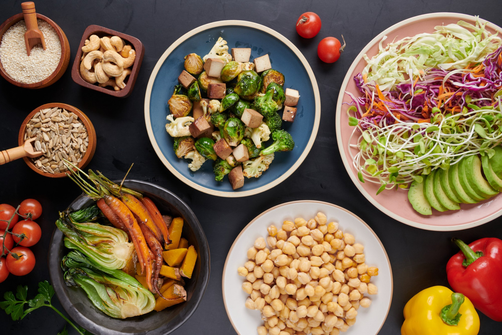 Chefs and food technologists are moving past imitation and into innovation, experimenting with new plant-derived materials that could reshape the way we cook, eat and understand vegan food. (Photo: Jcomp / Freepik)