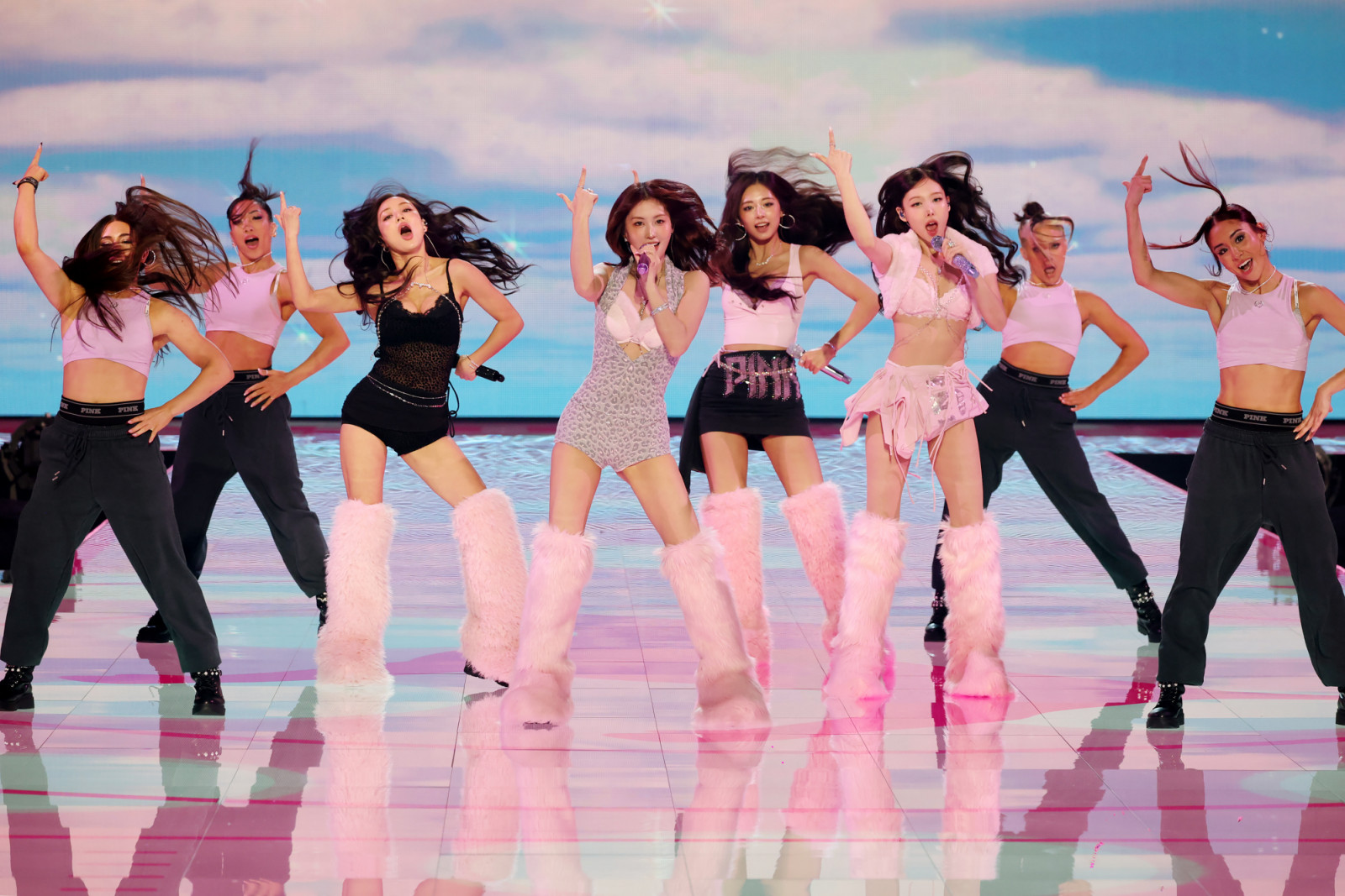 NEW YORK, NEW YORK - OCTOBER 15: (L-R) Jihyo, Momo, Tzuyu and Nayeon from TWICE perform on the runway for Victoria's Secret Fashion Show 2025 on October 15, 2025 in New York City. (Photo by Kevin Mazur/Getty Images for Victoria's Secret)