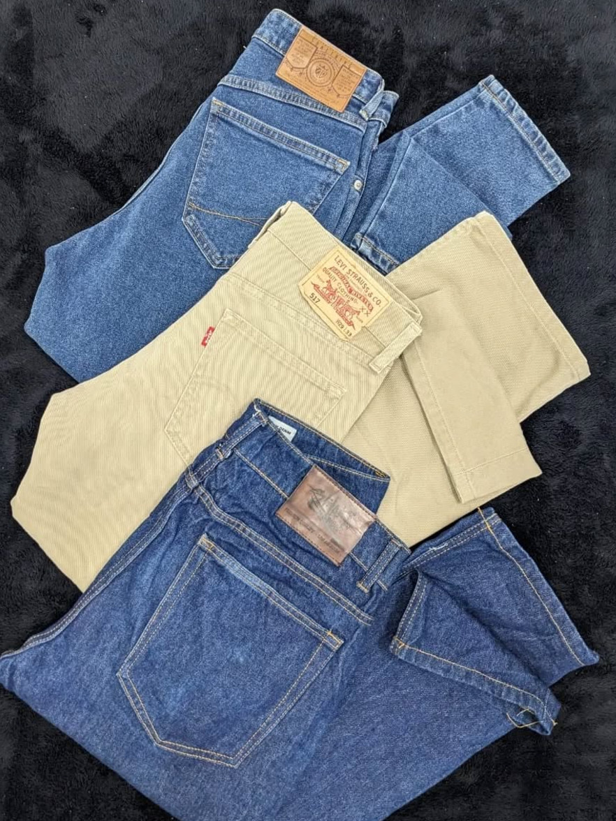 Jalan Jalan Japan offers a truly massive, non-curated shopping experience, importing pre-loved items directly from Japan vintage shopping in jb