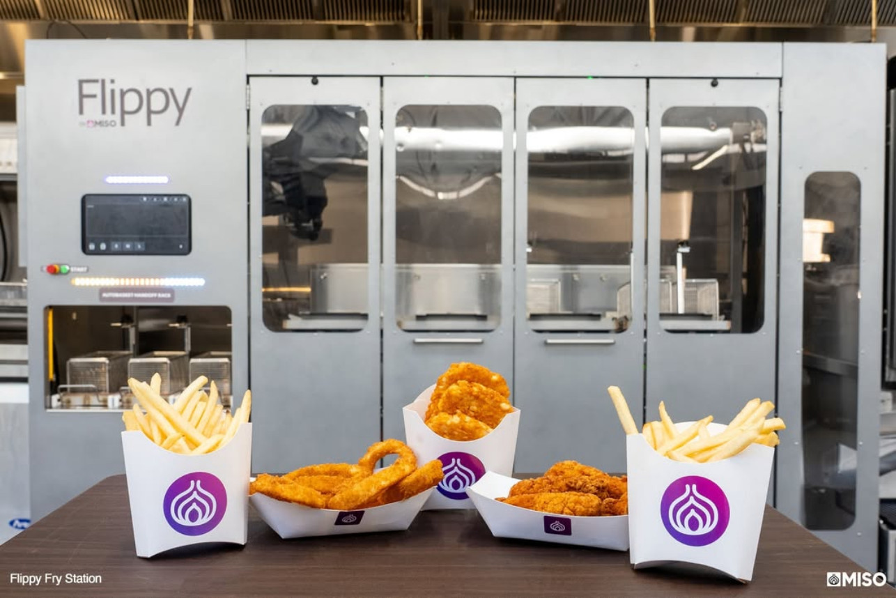 Flippy 2 processes over 100 baskets per hour with 95 per cent accuracy at White Castle locations (Photo: @miso.robotics / Instagram)
