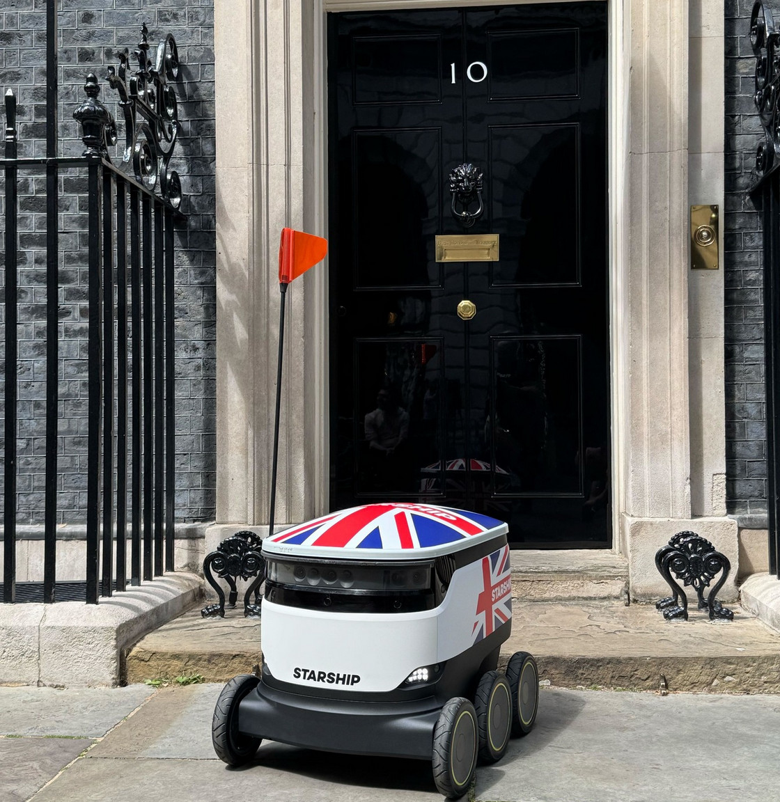 Starship robots have completed over eight million autonomous deliveries across campuses and cities (Photo: @startshiprobots / Instagram)