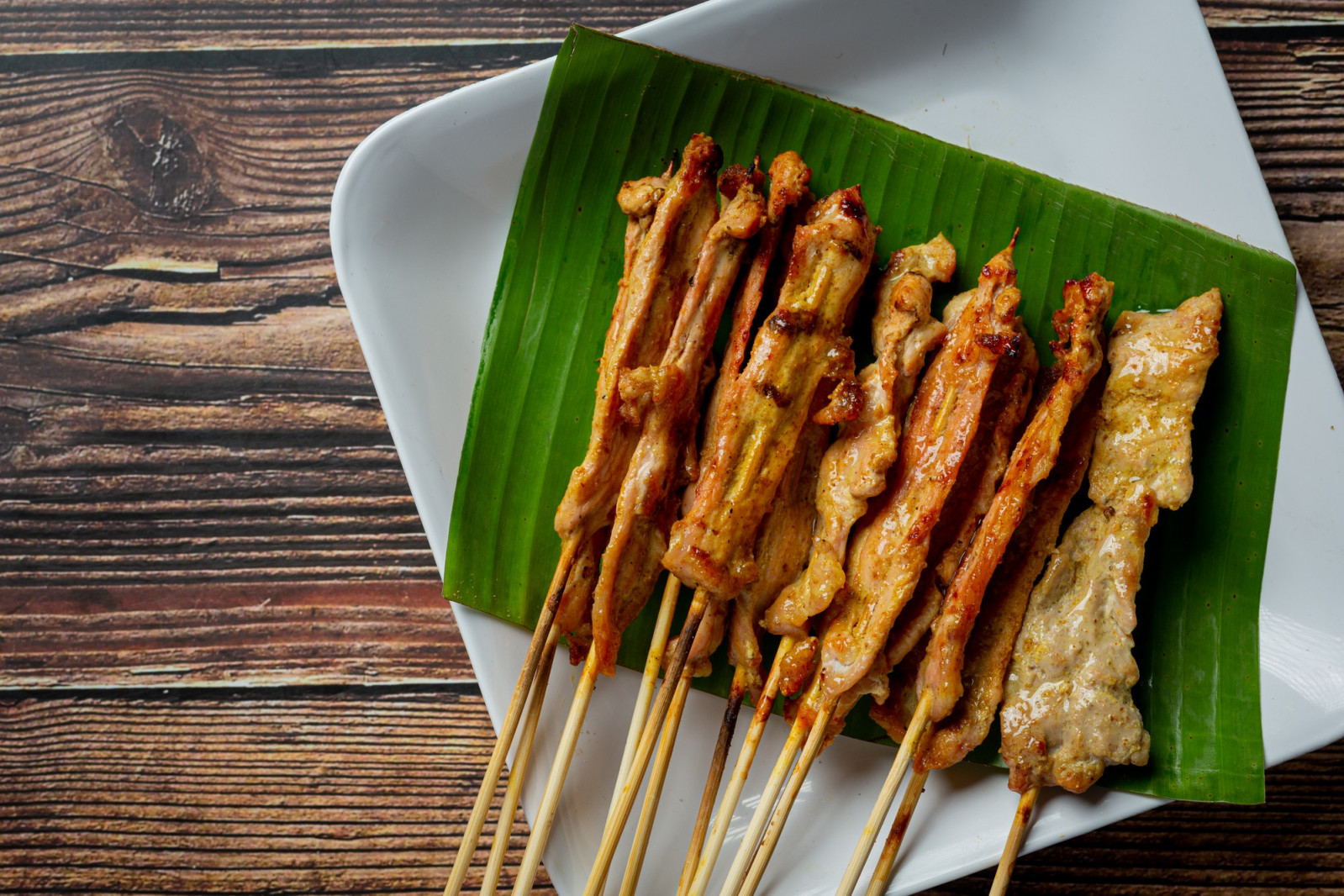 Satay marinade: Thailand’s coconut milk, turmeric and lemongrass mixture known for coating skewers (Photo: Jcomp/Freepik)