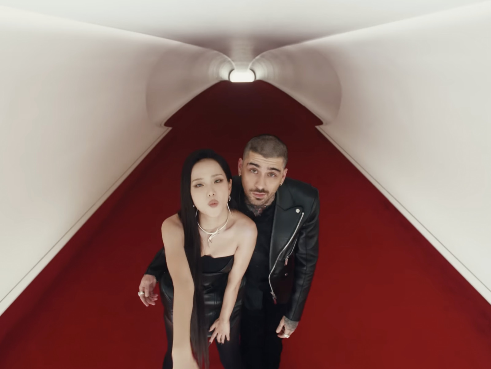A look at the most unexpected song collaborations of 2025 featuring global artists from K-pop and pop music (Photo: Jisoo/YouTube)