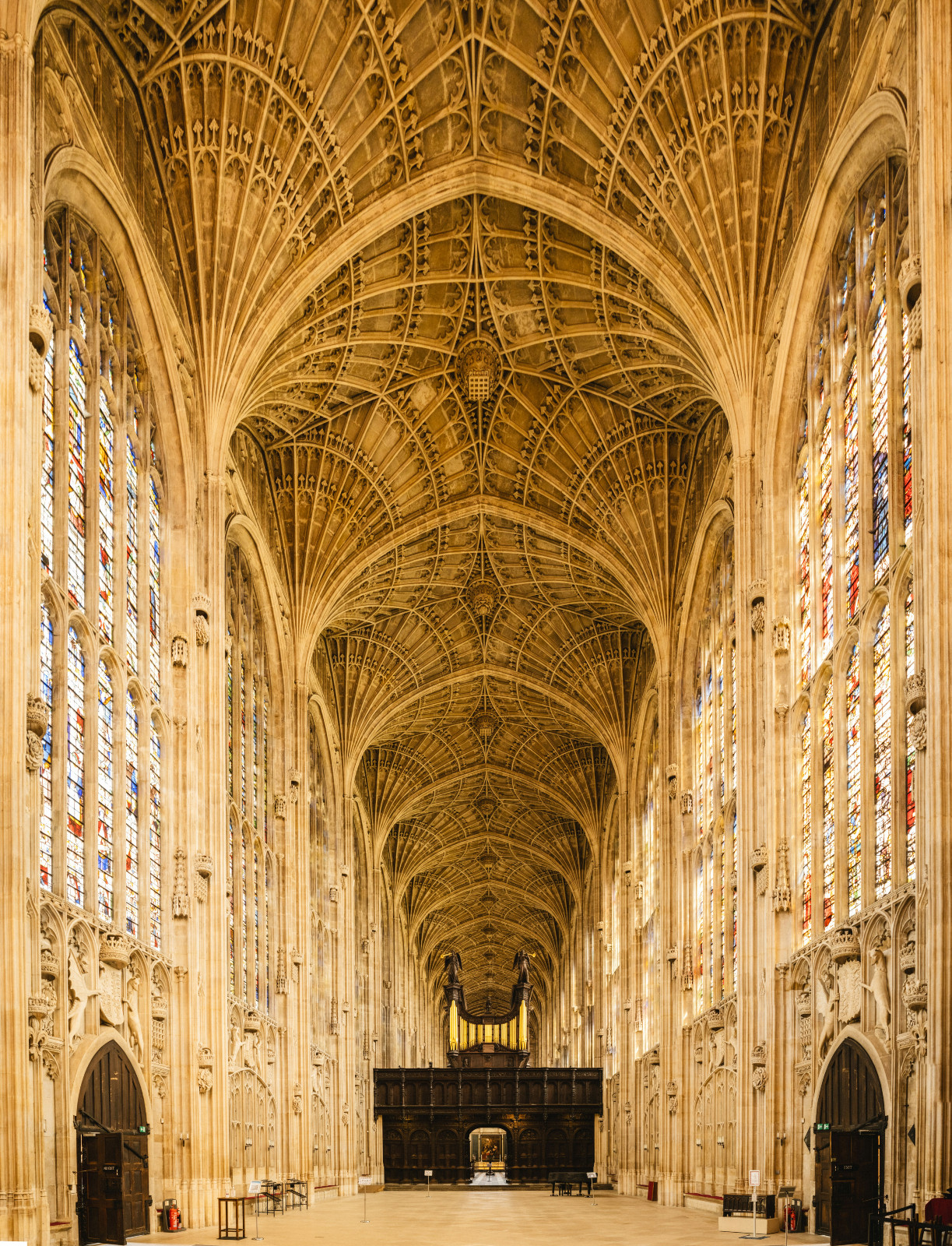 The theatrical naves in the King's College Chapel, Cambridge (Photo: Unsplash)