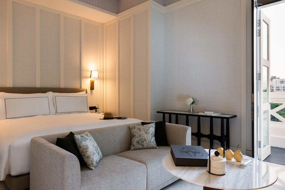 Suite bedroom