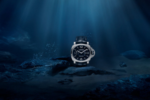 The Panerai Luminor Perpetual Calendar GMT Platinumtech Ref. PAM01575 is housed in a 44mm Platinumtech case