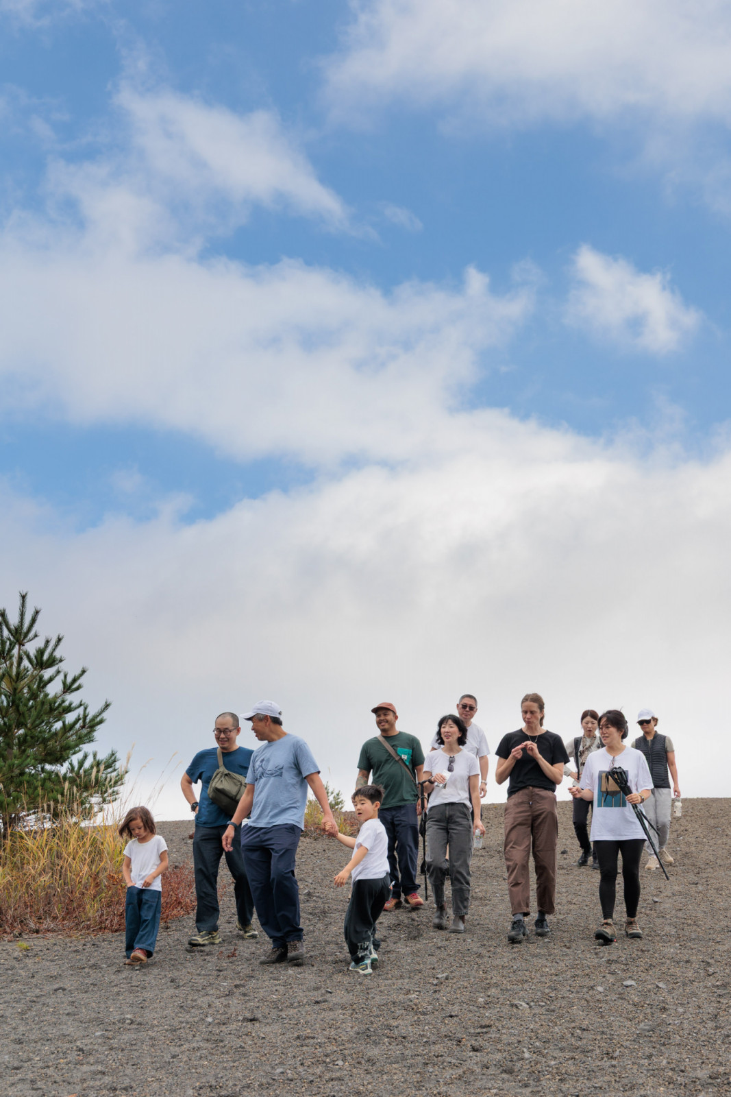As is tradition, the fourth day of the retreat is exclusively for the chefs and their families—together, they enjoyed a scenic hike up the Ko-Asama Trail