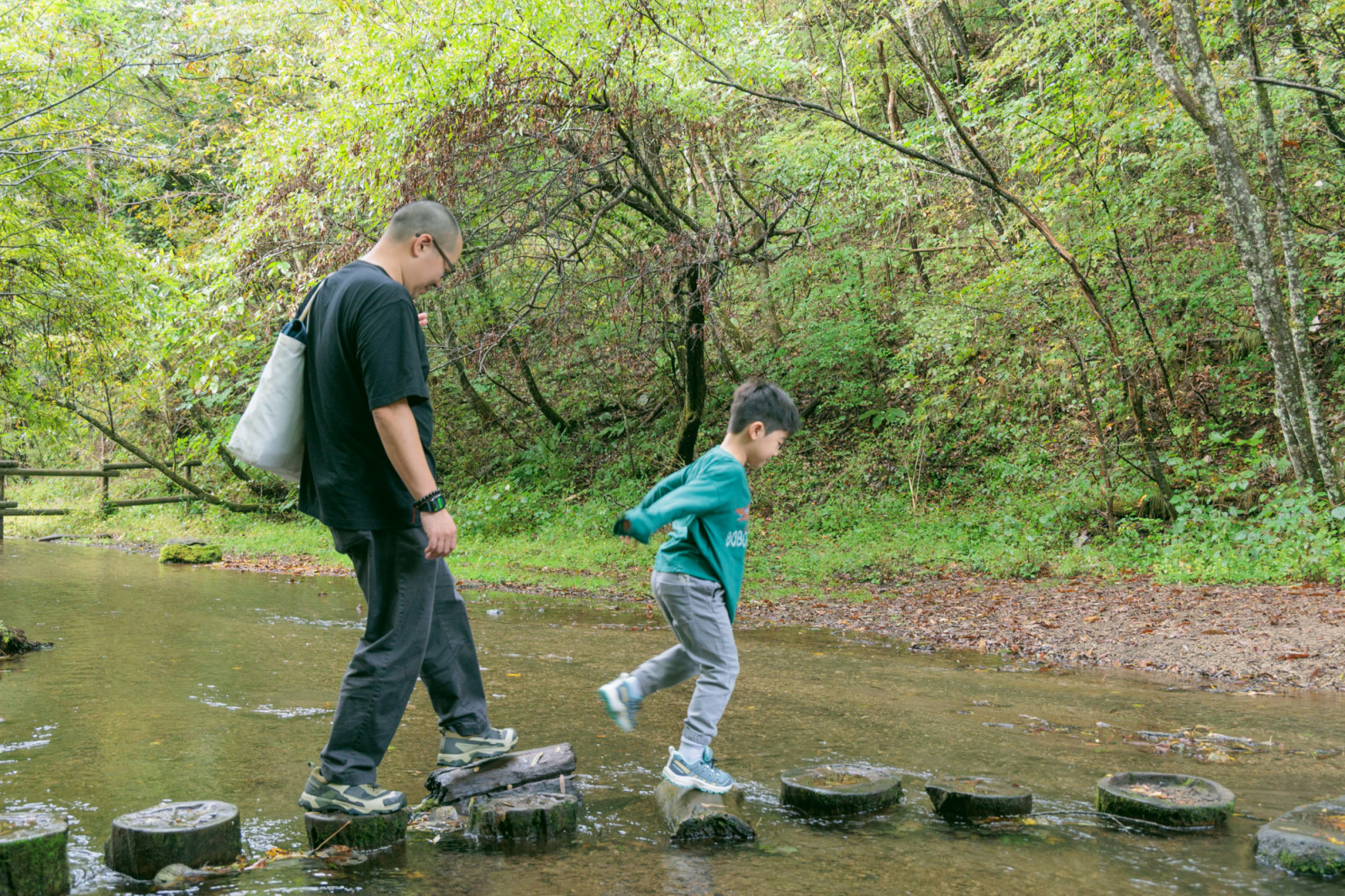 Chef Kwang Uh with his son, Taehoon, on the way down from the Sengataki Falls