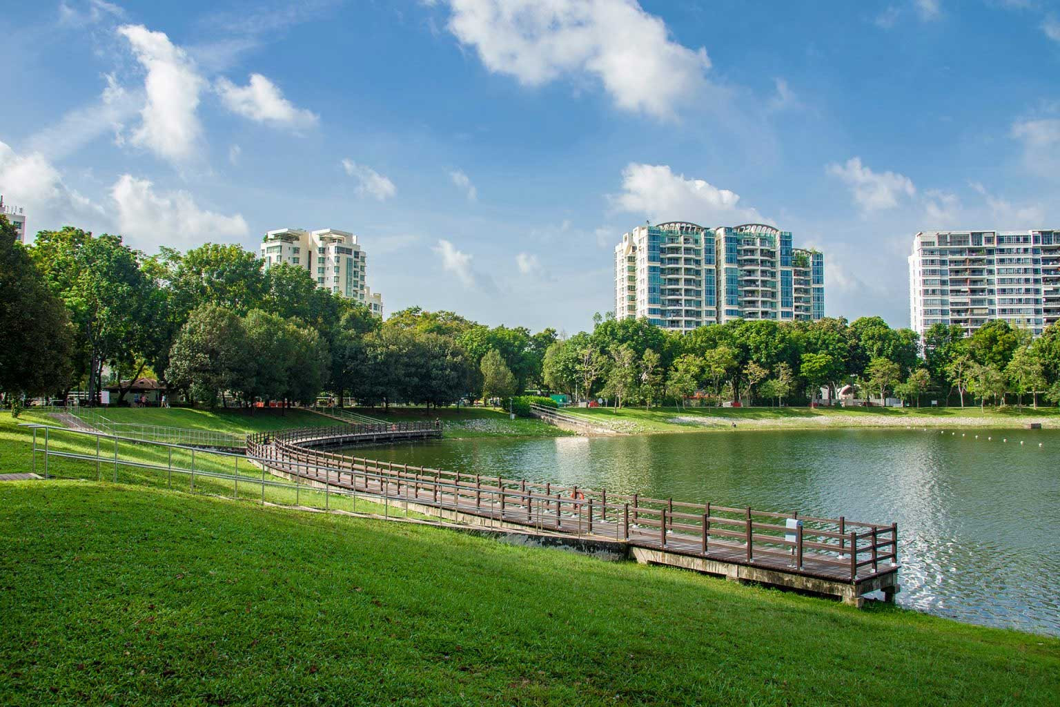 Bedok Reservoir saw a spate of six suicides in six months in 2011 (Photo: HomeTeamNS)