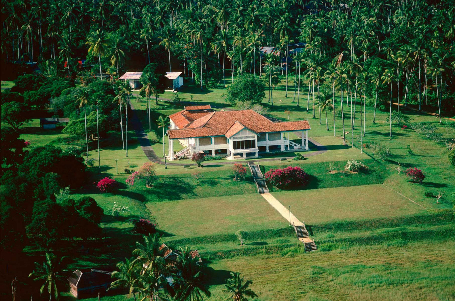 What Matilda House looked like in 1985, before it was acquired by the government (Photo: National Library Singapore / R. Ian Lloyd)