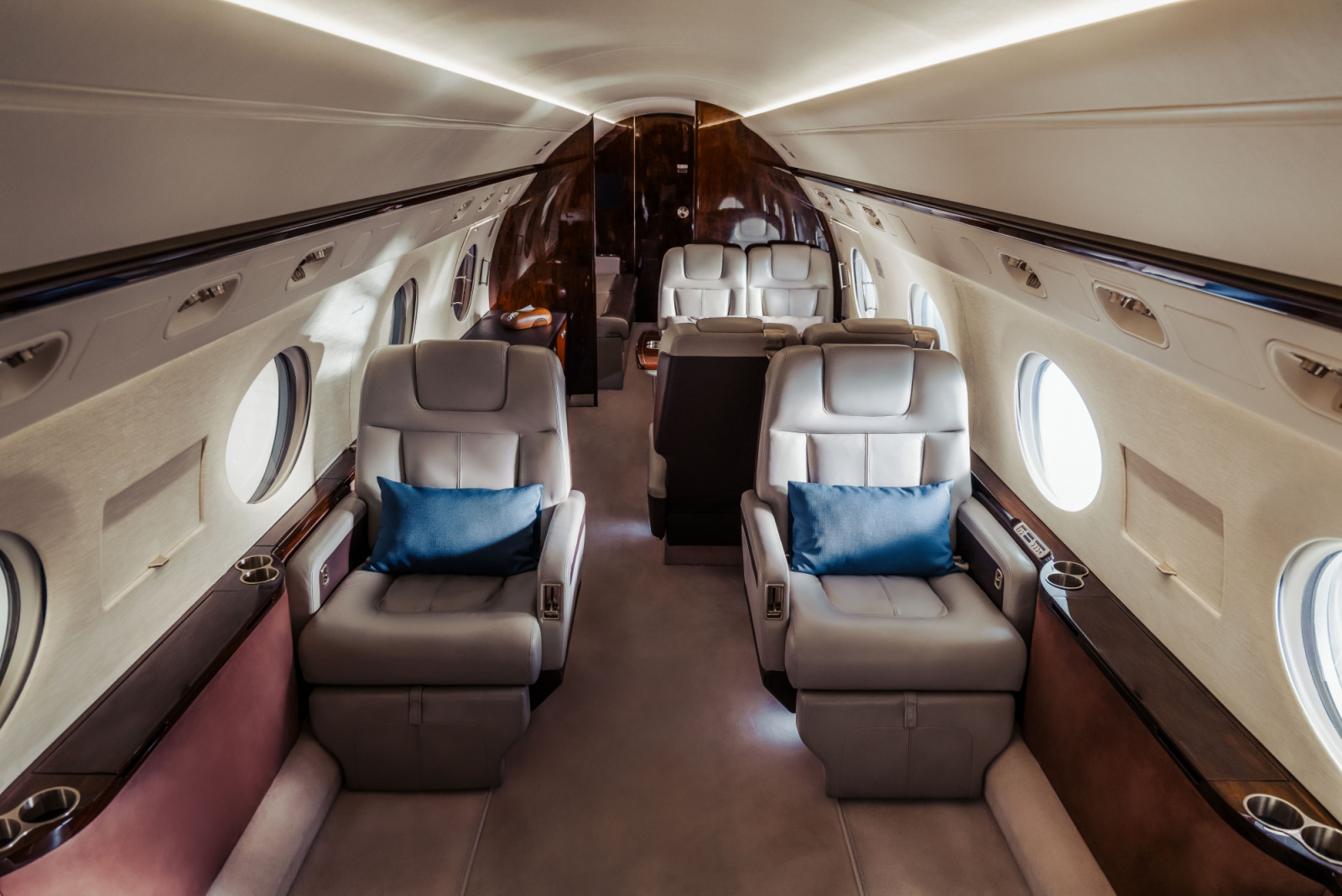 MJets ให้บริการเช่าเหมาลำที่มีเครื่องบินขนาดตั้งแต่ 6 ที่นั่งไปจนถึง 16 ที่นั่ง (ภาพ: MJets)