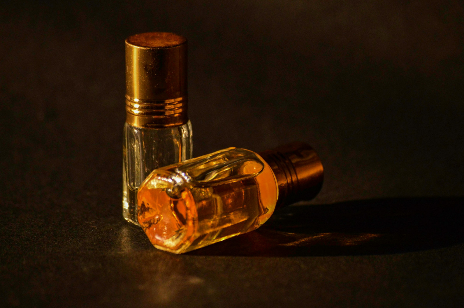 Known for their resinous warmth and smoky depth, frankincense and myrrh lend perfumes a mysterious quality that’s hard to gatekeep (Photo: Dhanashree Chavan/Unsplash)