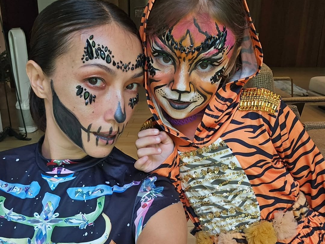 Solenn Heussaff and family in DIY costumes (Photo: Instagram/@solenn)