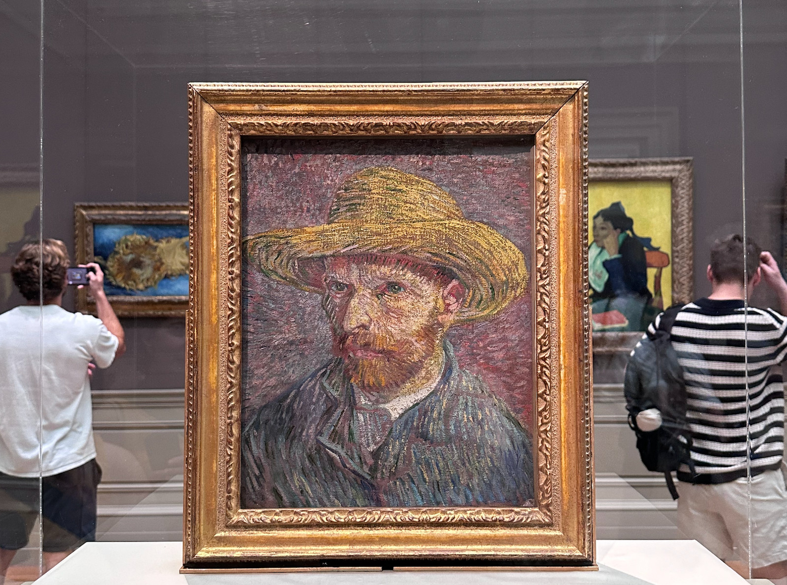 A new study from King’s College London explores how viewing original art in galleries affects the body and mind (Photo: Chonx Tibajia)